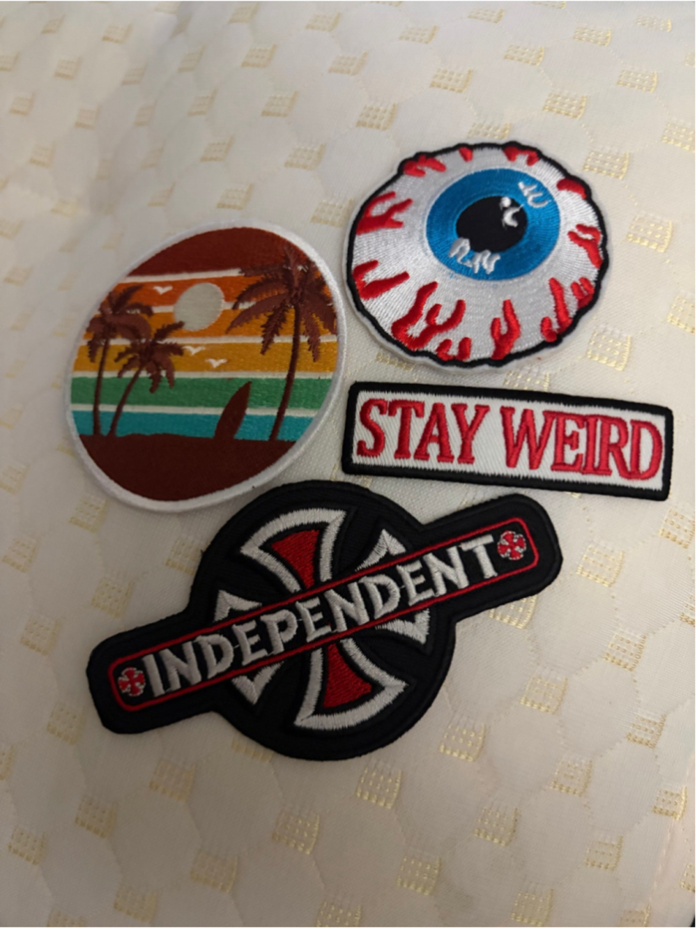 Unisex Independent Embroidered Patch Set One Size Black Red